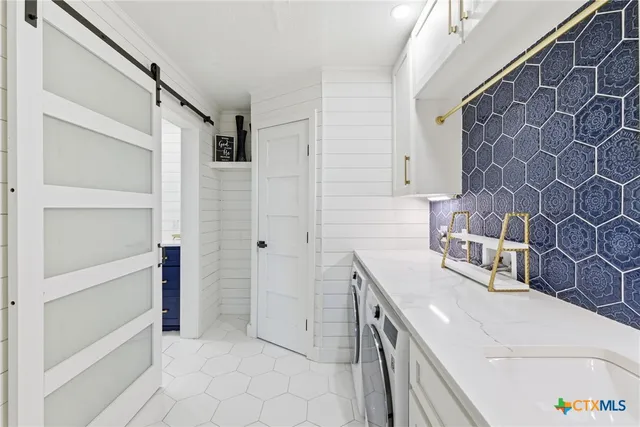 $529,000 | 1072 Summit Bluff, Canyon Lake, TX 78133