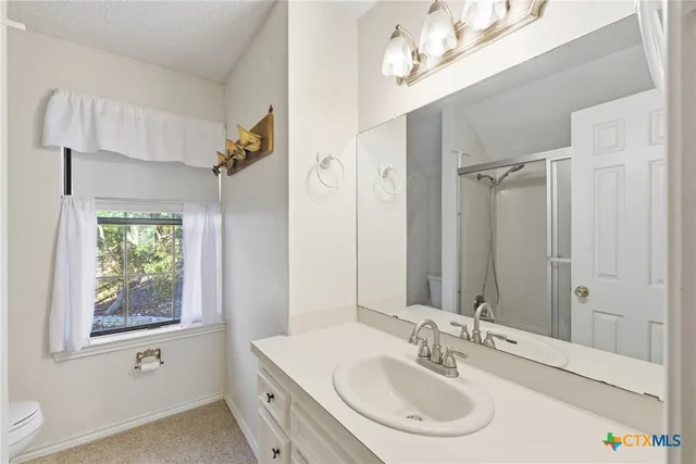 $529,000 | 1072 Summit Bluff, Canyon Lake, TX 78133