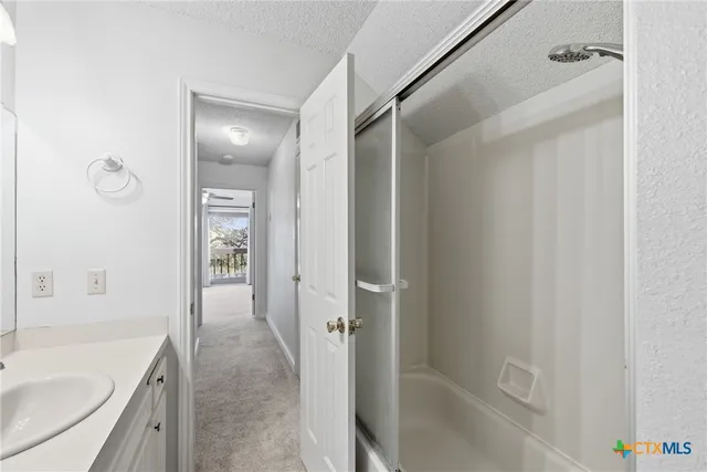 $529,000 | 1072 Summit Bluff, Canyon Lake, TX 78133