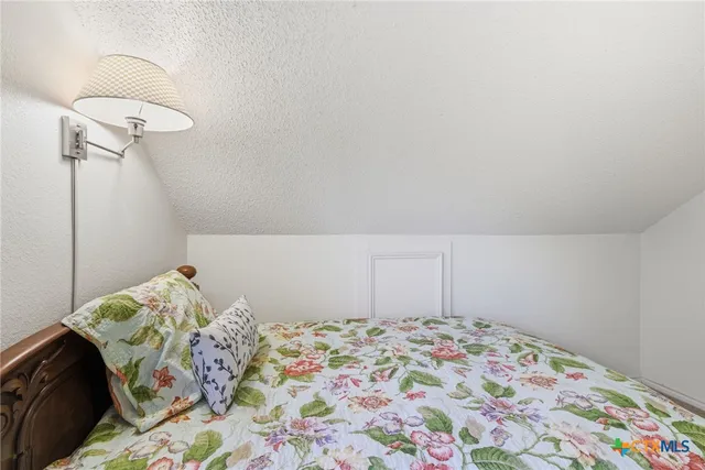 $529,000 | 1072 Summit Bluff, Canyon Lake, TX 78133