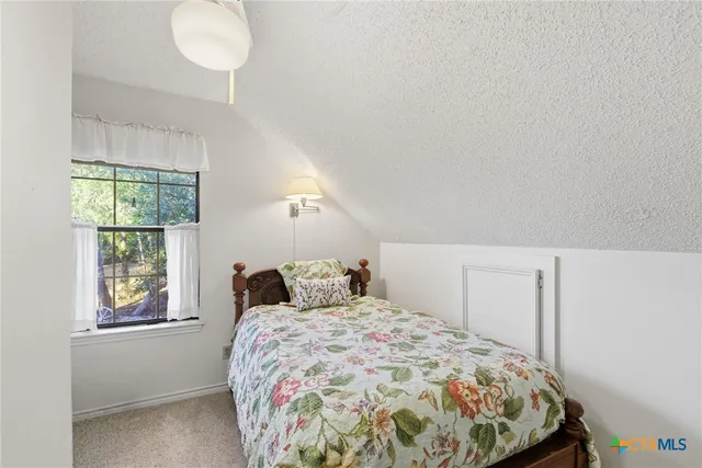 $529,000 | 1072 Summit Bluff, Canyon Lake, TX 78133