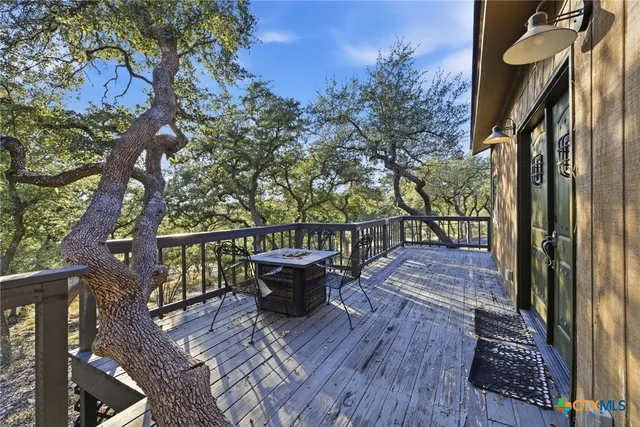 $529,000 | 1072 Summit Bluff, Canyon Lake, TX 78133