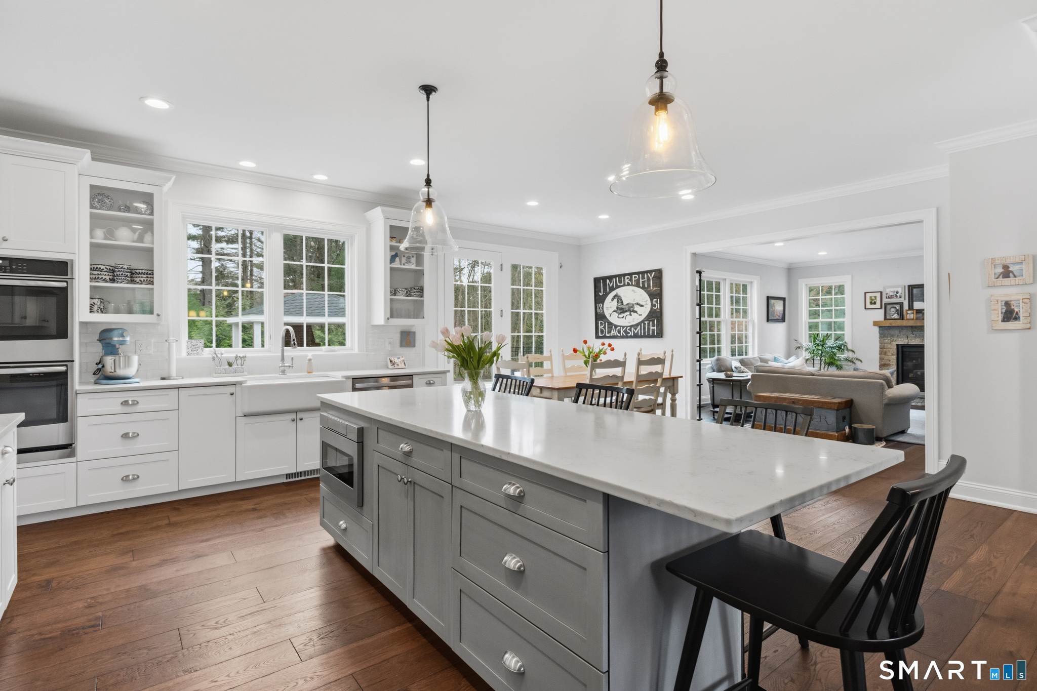 2 Murphys Turn Simsbury, CT 06070 - Photo 8 of 40