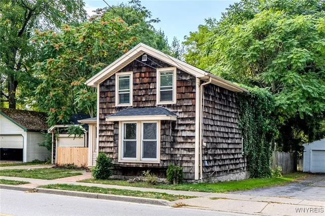 $249,900 | 66 Evans Street, Amherst, NY 14221