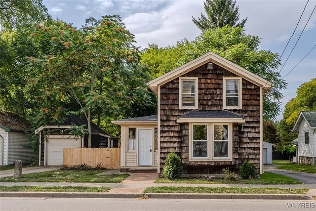 $249,900 | 66 Evans Street, Amherst, NY 14221