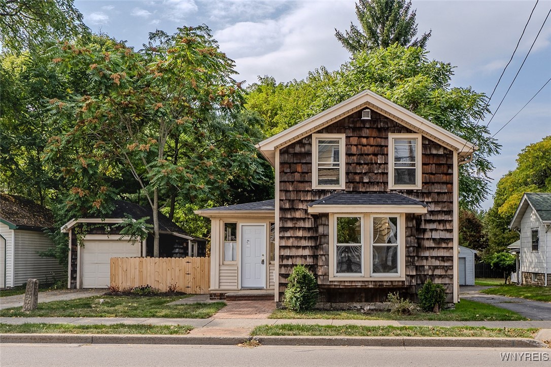 66 Evans Street Amherst, NY 14221 - Photo 3 of 30 Front of House