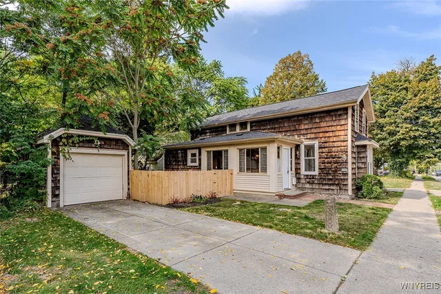 $249,900 | 66 Evans Street, Amherst, NY 14221