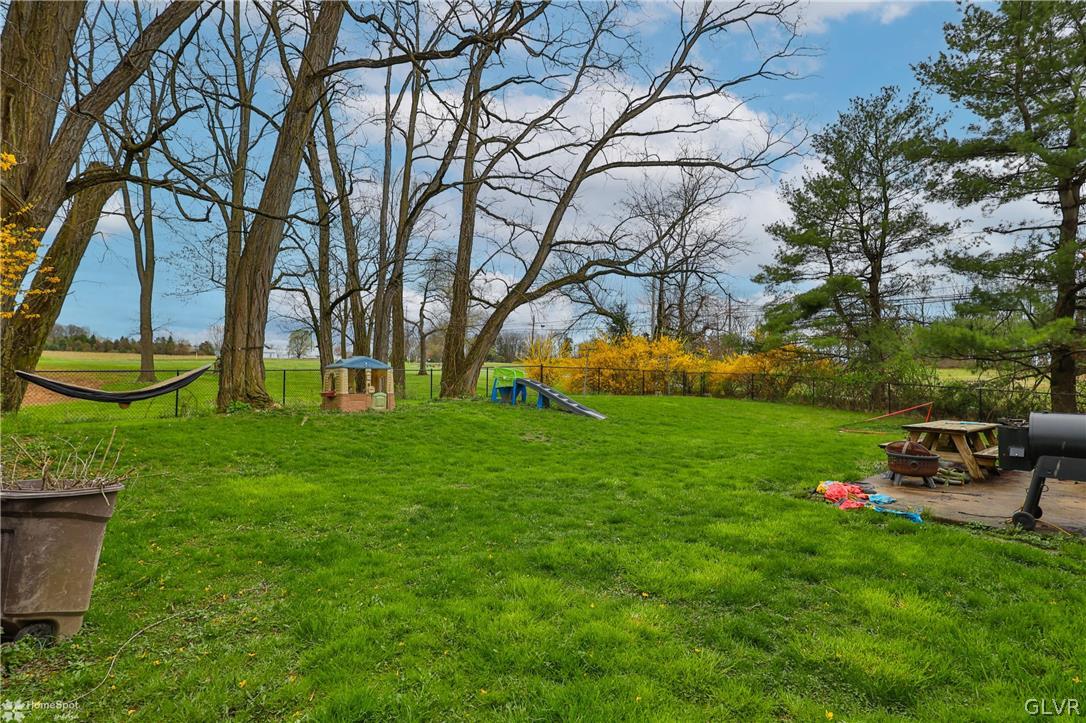 3110 Station Road Whitehall, PA 18052 - Photo 46 of 48 Gallery Image 46