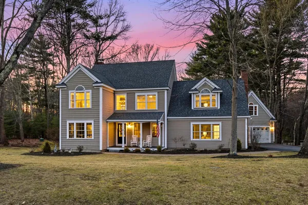 $1,295,000 | 35 Winterberry Lane, Stratham, NH 03885