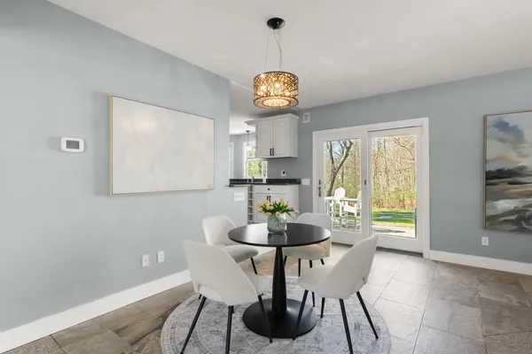 $1,295,000 | 35 Winterberry Lane, Stratham, NH 03885