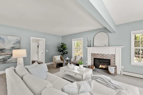 $1,295,000 | 35 Winterberry Lane, Stratham, NH 03885