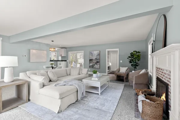 $1,295,000 | 35 Winterberry Lane, Stratham, NH 03885