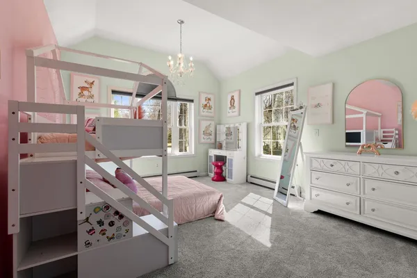 $1,295,000 | 35 Winterberry Lane, Stratham, NH 03885