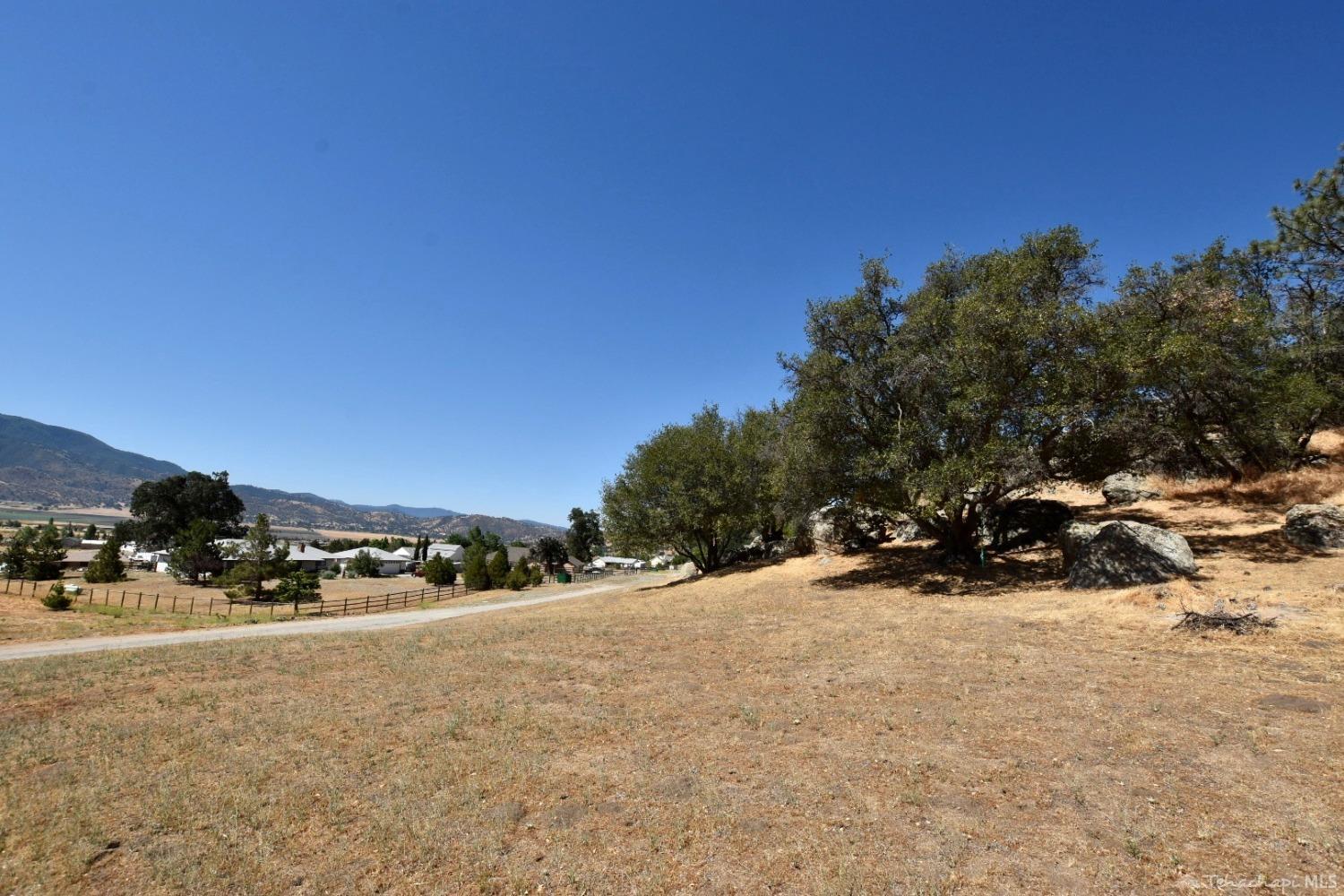 27651 Cummings Valley Road Tehachapi, CA 93561 - Photo 36 of 42 Gallery Image 36