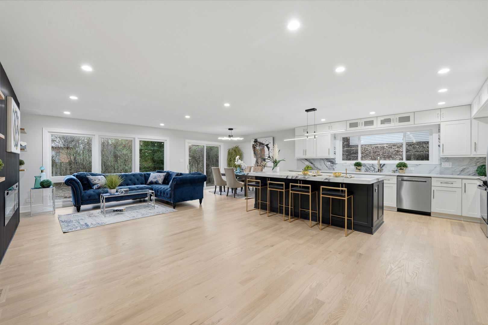 3509 Lawson Road Glenview, IL 60026 - Photo 6 of 24