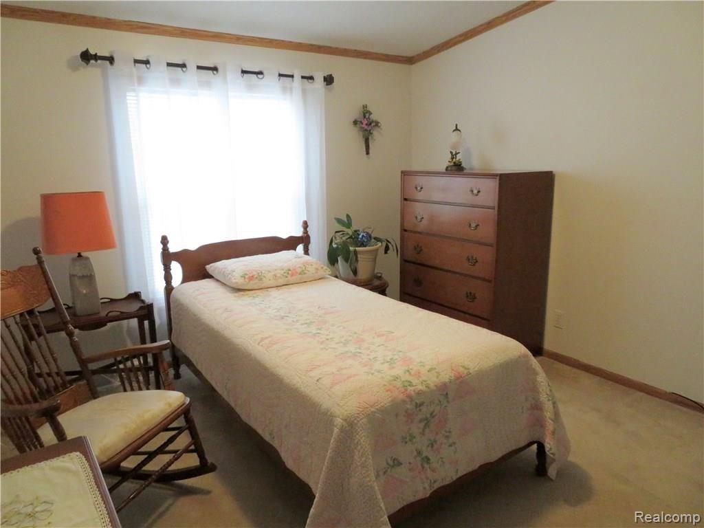 6730 Sheldon Road Whitmore Lake, MI 48189 - Photo 29 of 30 BR2.jpg