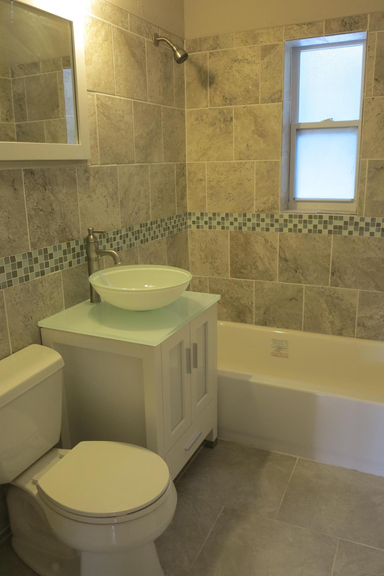 2525 Patsy Anne Drive Jacksonville, FL 32207 - Photo 32 of 48 Downstairs Full Bath