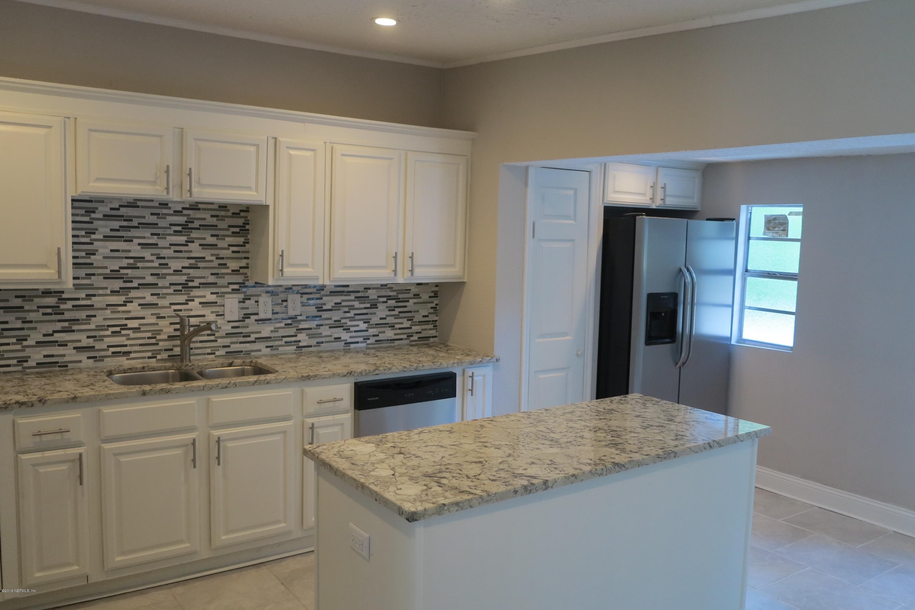 2525 Patsy Anne Drive Jacksonville, FL 32207 - Photo 8 of 48 IMG_4329