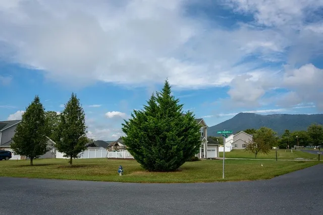 $419,900 | 510 Biltmore Drive, McGaheysville, VA 22840