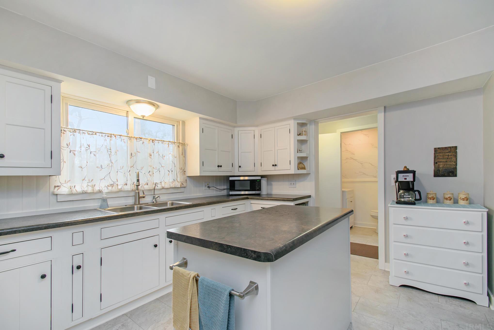 50637 Portage Road South Bend, IN 46628 - Photo 12 of 36 Gallery Image 12