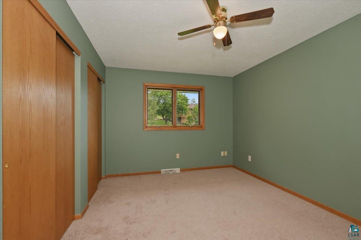 4113 Tioga Street Duluth, MN 55804 - Photo 16 of 31 Bedroom 2