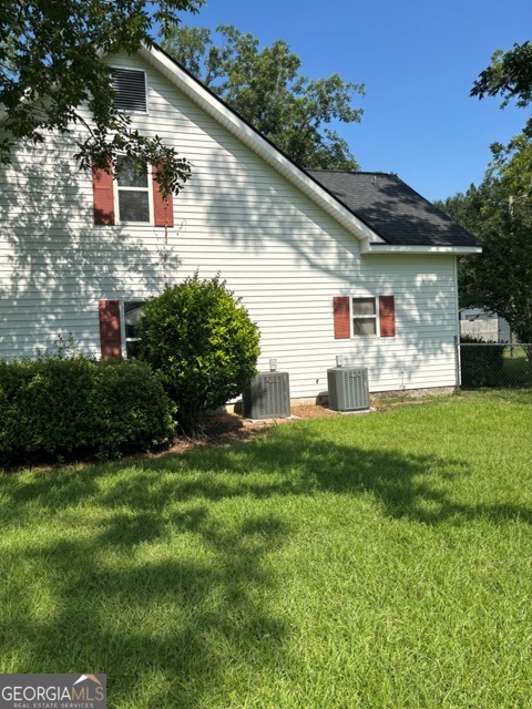 29 Grove Lane Claxton, GA 30417 - Photo 4 of 39