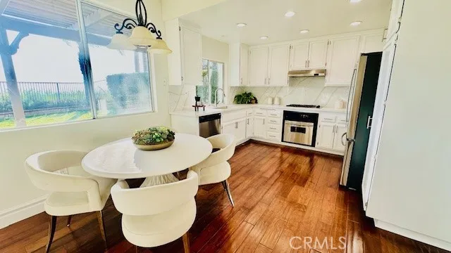 $1,345,000 | 19900 Mariposa Creek Way, Porter Ranch, CA 91326