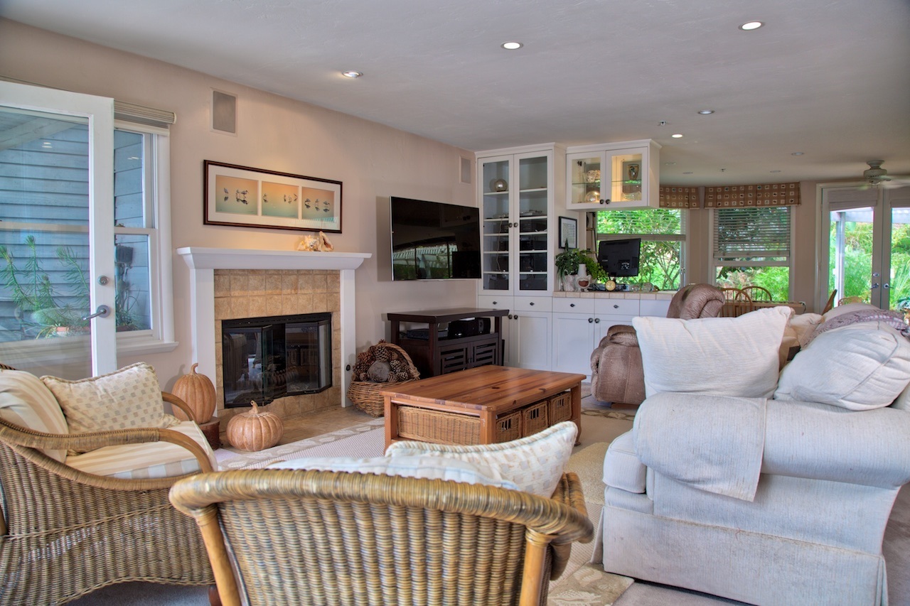 1870 Pacific Ranch Drive Encinitas, CA 92024 - Photo 5 of 24