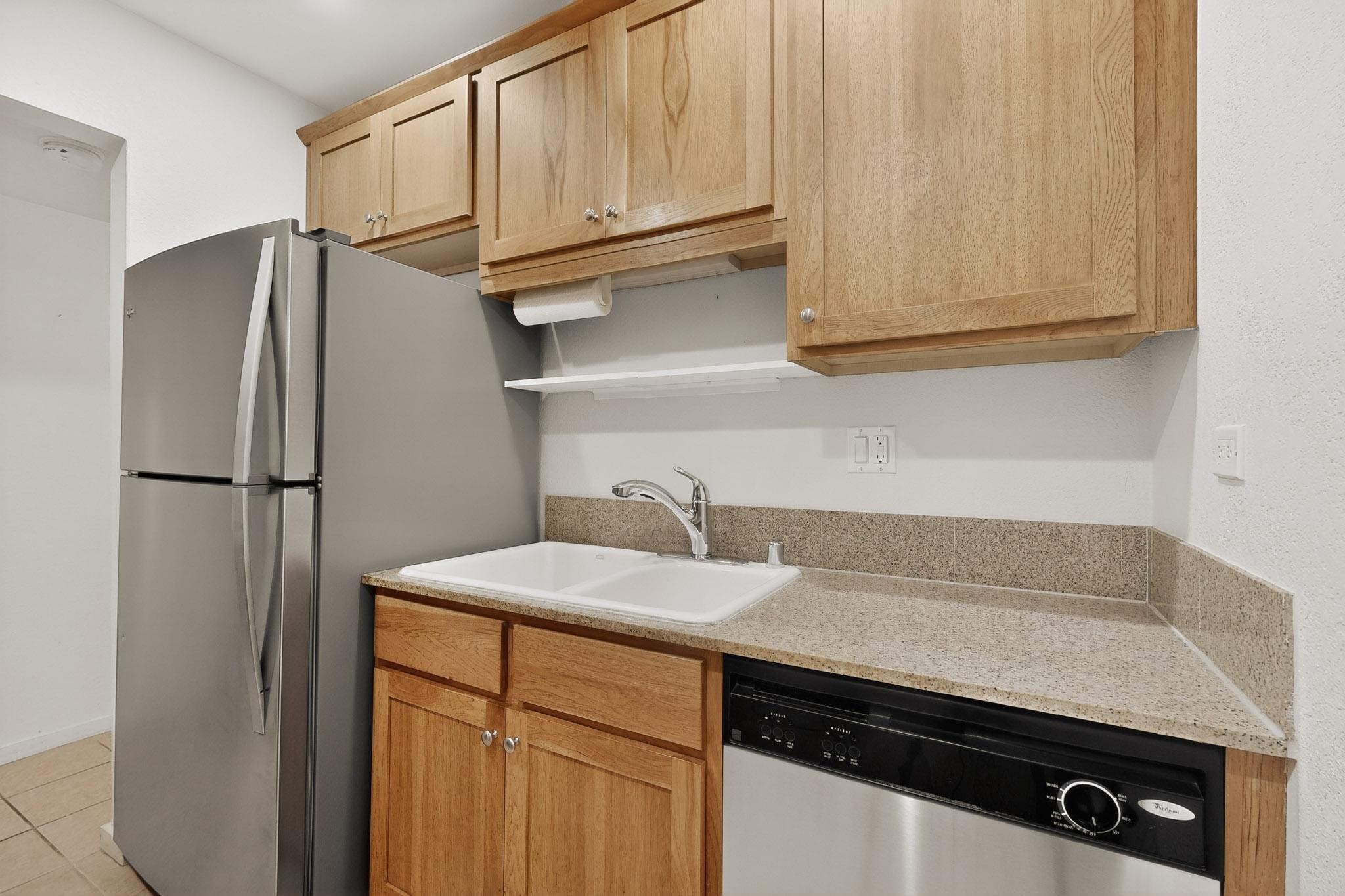 601 West San Mateo Road, Unit 27 Santa Fe, NM 87505 - Photo 8 of 27