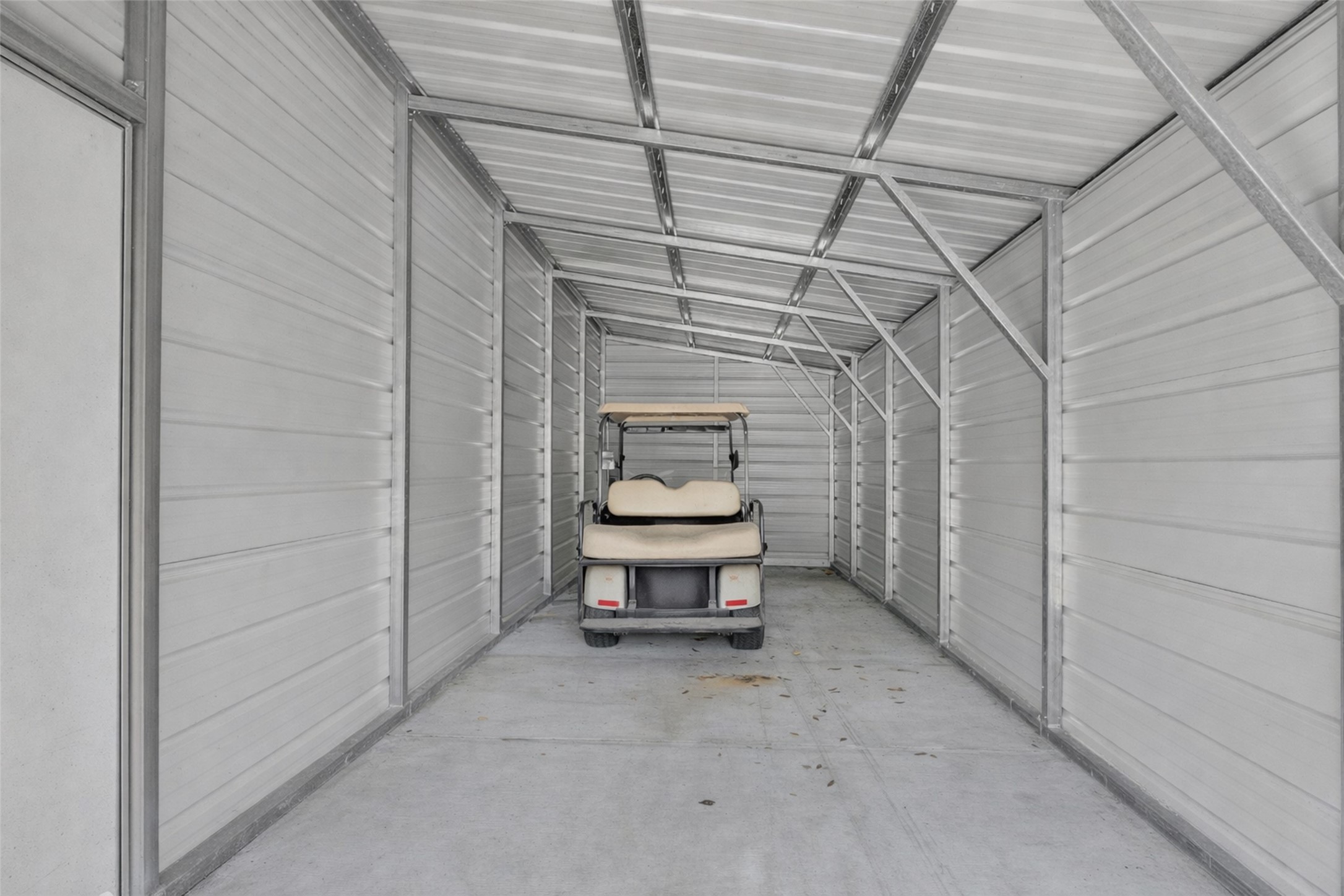 174 Gilmore Road Brenham, TX 77833 - Photo 10 of 50