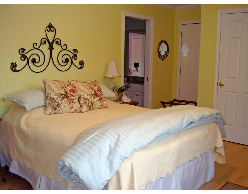 2 Aztec Way Sharon, MA 02067 - Photo 14 of 21 Gallery Image 14