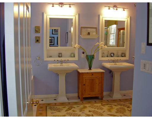 2 Aztec Way Sharon, MA 02067 - Photo 18 of 21 Gallery Image 18
