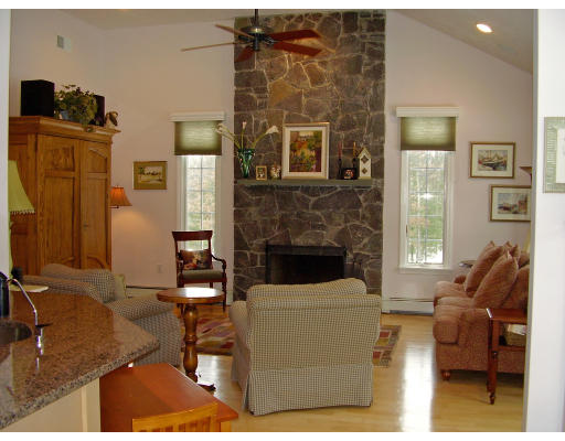 2 Aztec Way Sharon, MA 02067 - Photo 7 of 21 Gallery Image 7