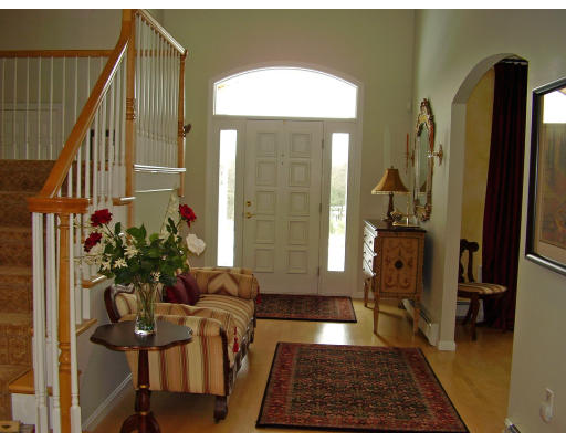 2 Aztec Way Sharon, MA 02067 - Photo 8 of 21 Gallery Image 8