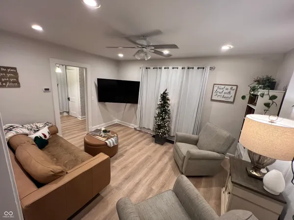 $185,400 | 645 Lexington Place, Connersville, IN 47331