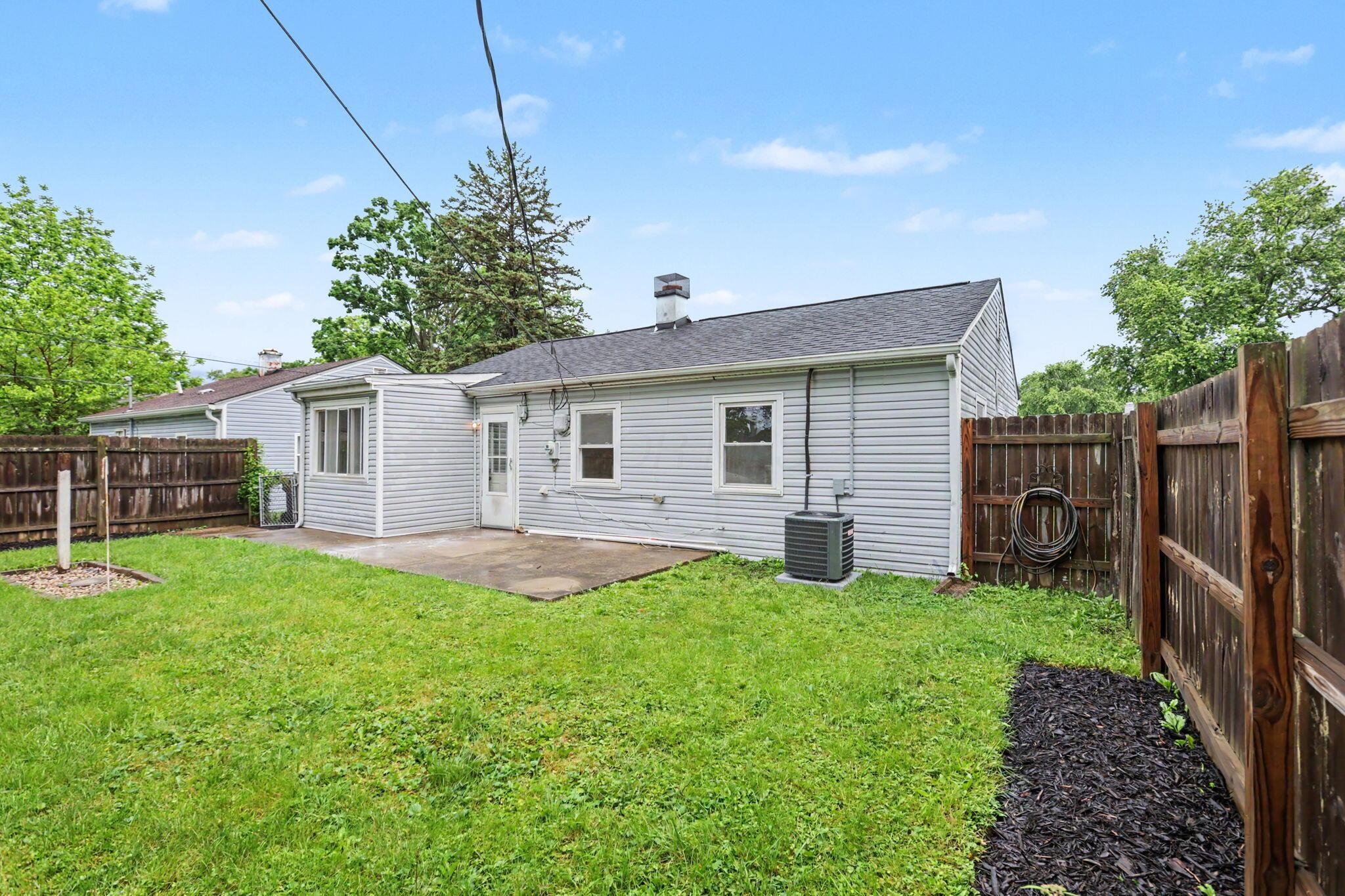 4517 St Rita Lane Columbus, OH 43213 - Photo 23 of 26