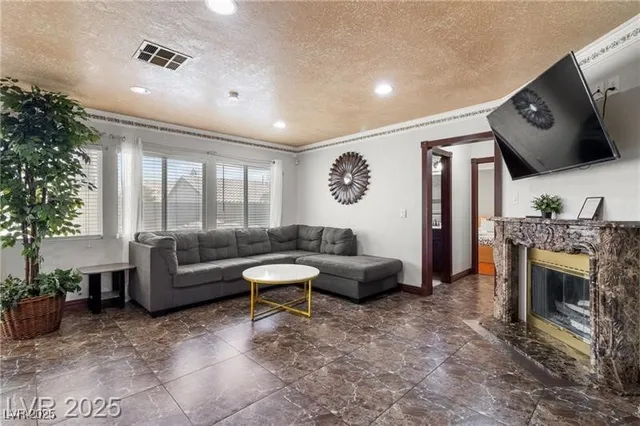 $3,500 | 3580 Teton Hills Street, Las Vegas, NV 89147