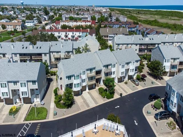 $3,250 | 25 Coquille, Unit 25, Brigantine, NJ 08203