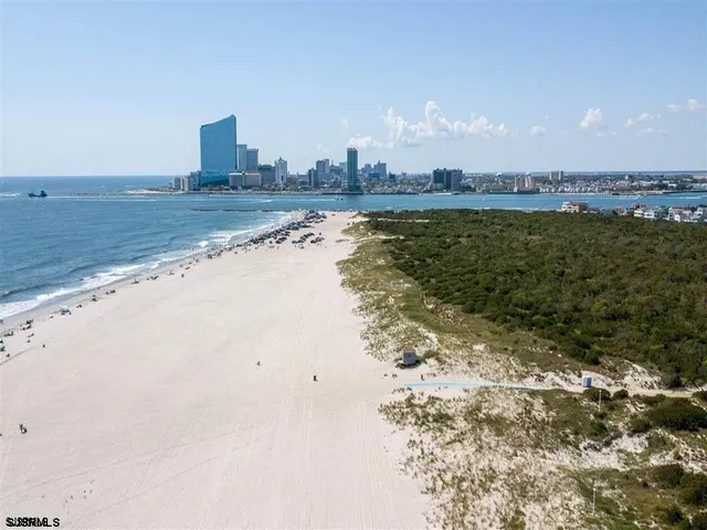 $3,250 | 25 Coquille, Unit 25, Brigantine, NJ 08203