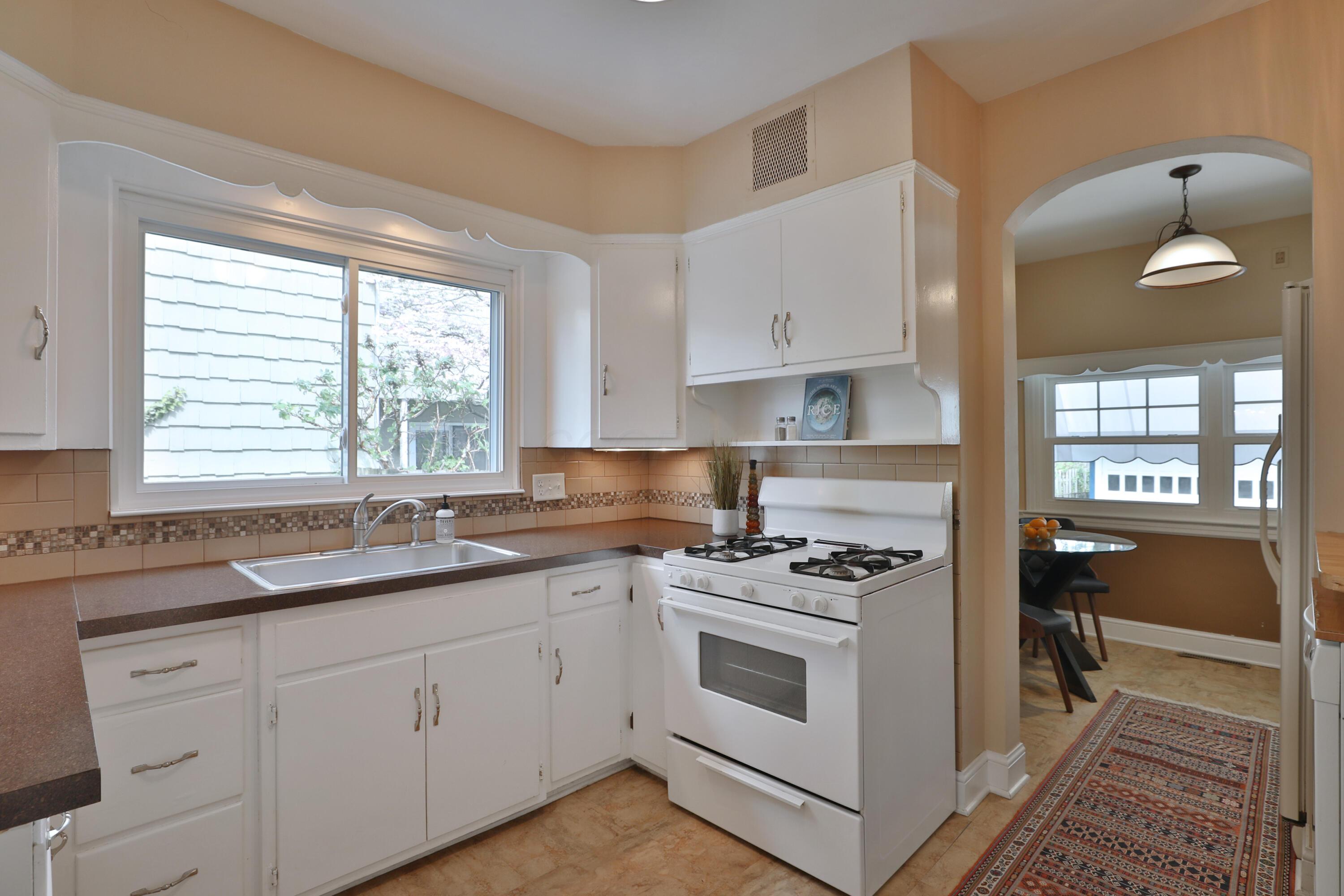 66 South Cassingham Road Bexley, OH 43209 - Photo 19 of 85 Kitchen
