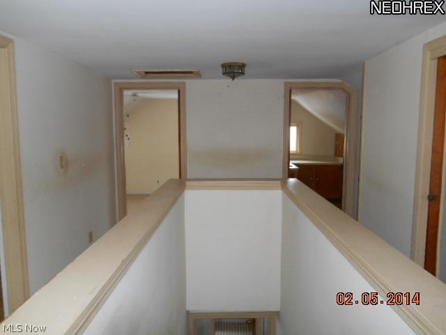 4907 Richmond Road Cleveland, OH 44128 - Photo 10 of 18 Gallery Image 10