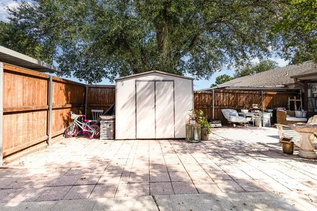 $262,500 | 13611 Flagstone Lane, Dallas, TX 75240