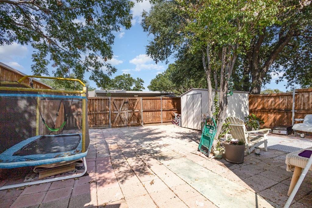 13611 Flagstone Lane Dallas, TX 75240 - Photo 34 of 35