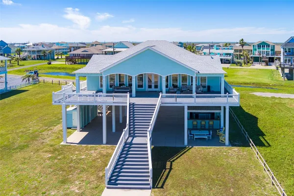 $1,700,000 | 3244 Gulf Castle Drive, Crystal Beach, TX 77650