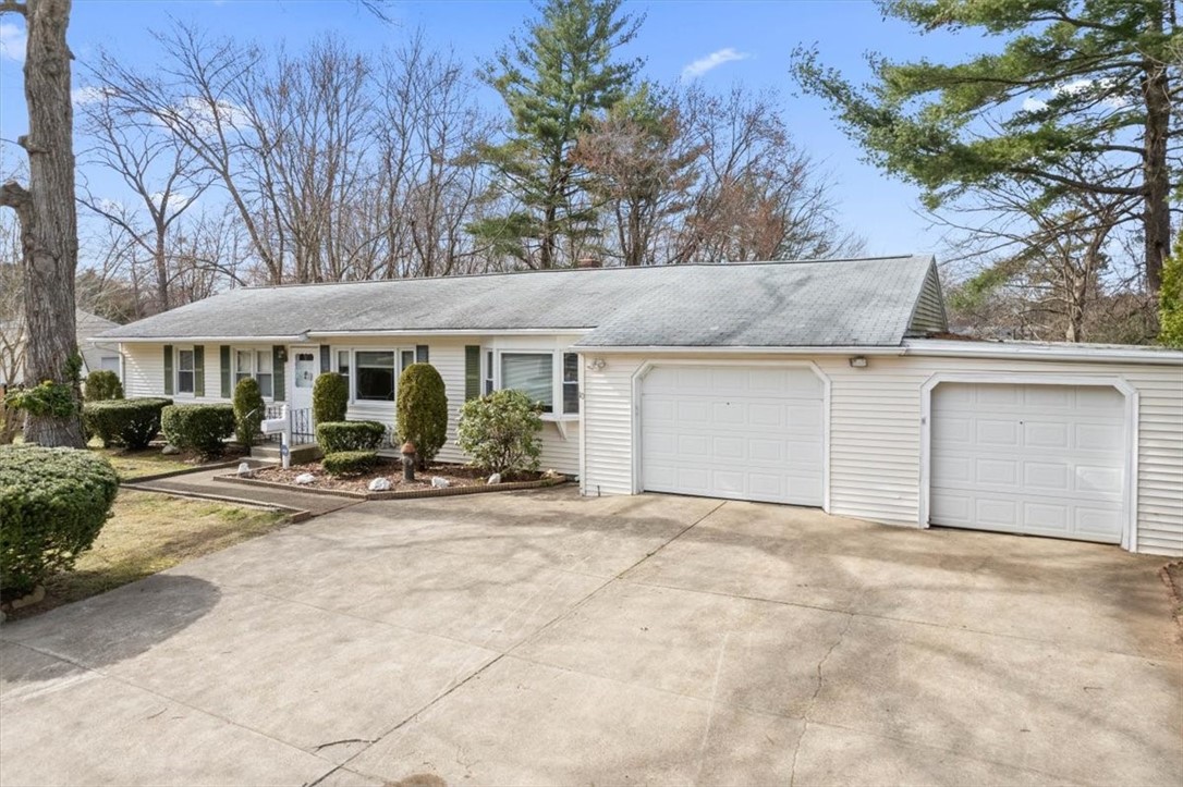 10 Jade Road Coventry, RI 02816 - Photo 1 of 45