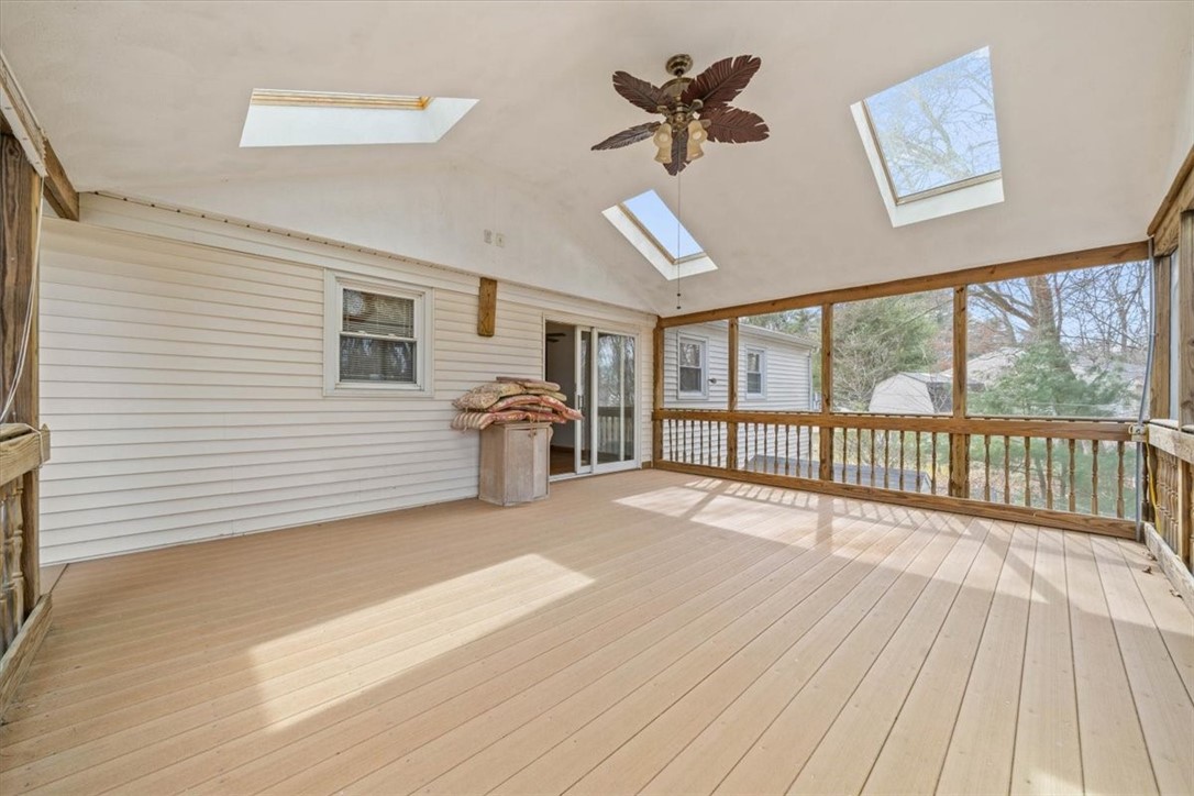 10 Jade Road Coventry, RI 02816 - Photo 23 of 45