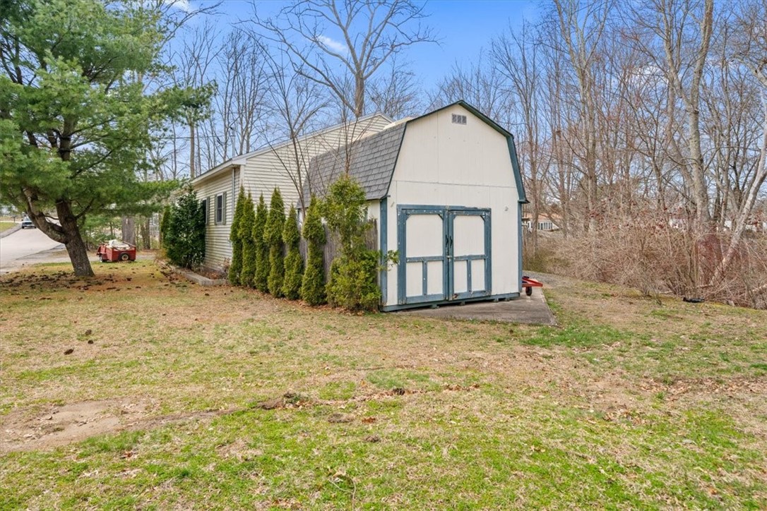 10 Jade Road Coventry, RI 02816 - Photo 34 of 45