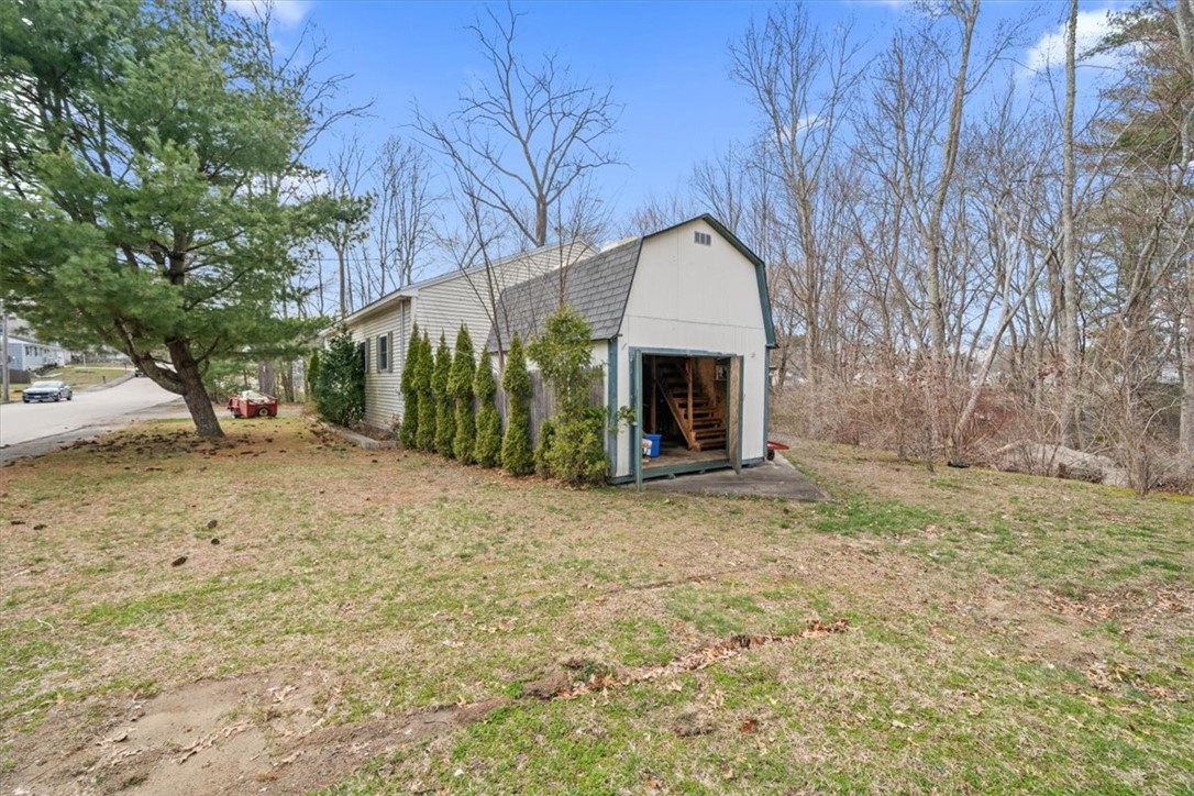 10 Jade Road Coventry, RI 02816 - Photo 36 of 45