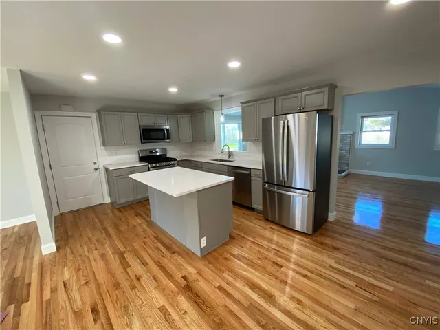 $2,975 | 3299 Mohawk Street, New Hartford, NY 13319