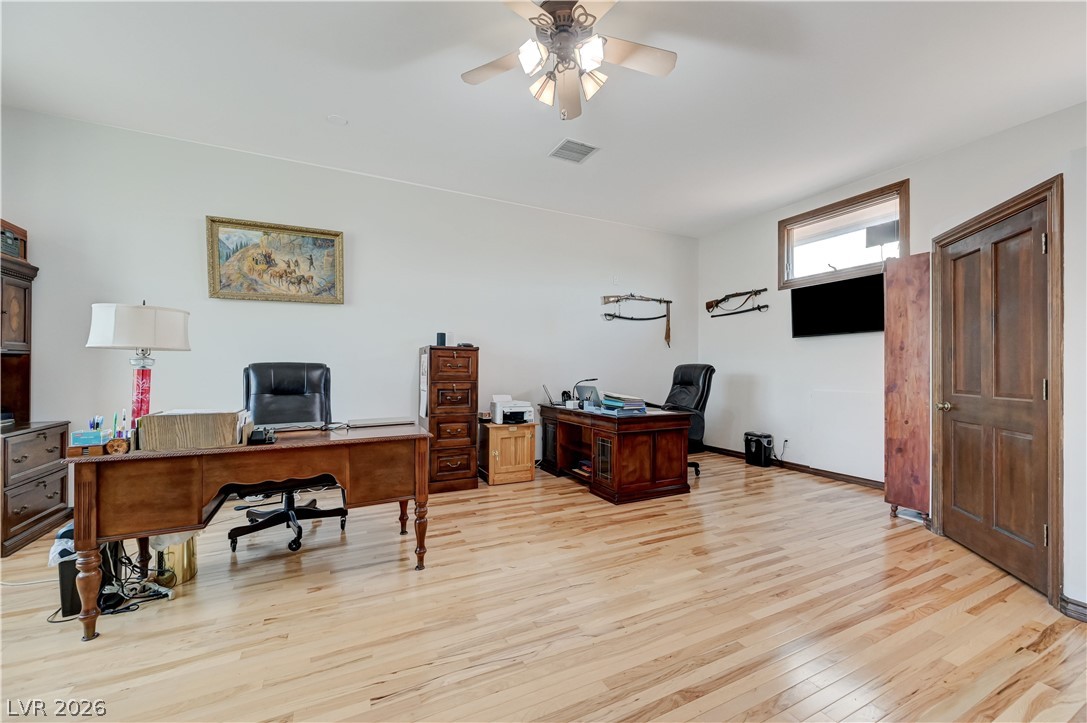 1591 Rocking Horse Drive Henderson, NV 89002 - Photo 35 of 74